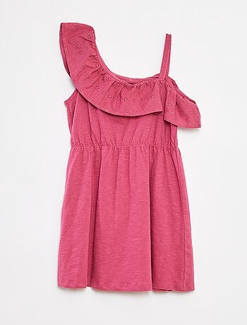 Vestido con hombro descubierto y bordado inglés