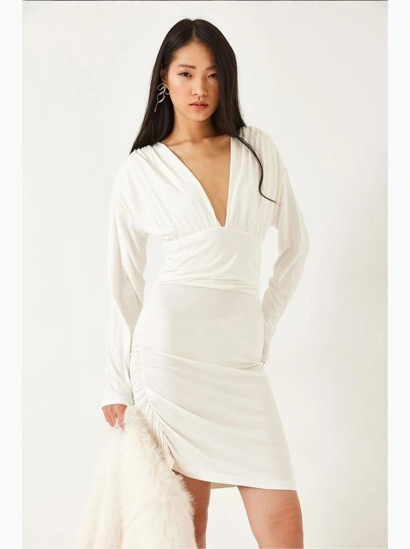 Vestido con laterales fruncidos lucci Blanco - Kiabi