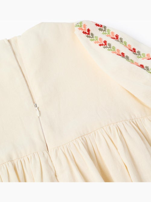 Vestido con mangas abullonadas y bordado - Kiabi