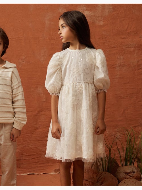 Vestido con mangas abullonadas y flores 3D - Kiabi