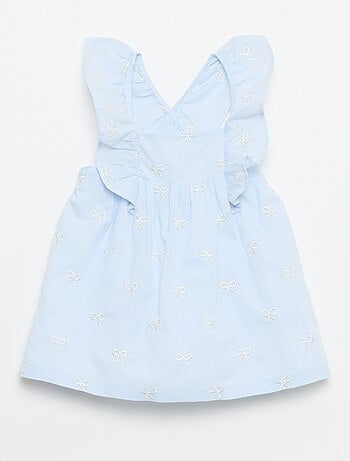 Vestido con tirantes con volantes y bordados