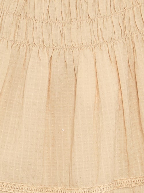 Vestido con tirantes con volantes y elásticos - Kiabi Vestido con tirantes con volantes y elásticos - Kiabi