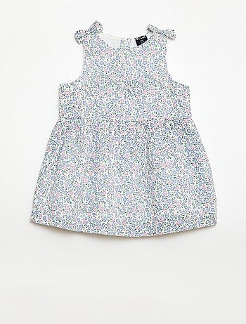 Vestido corte evasé sin mangas