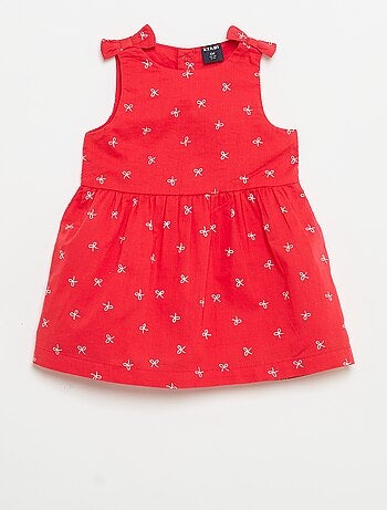 Vestido corte evasé sin mangas