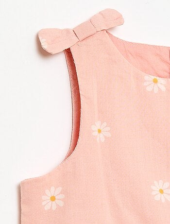 Vestido corte evasé sin mangas