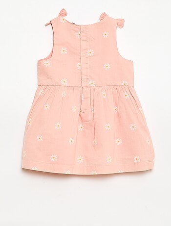 Vestido corte evasé sin mangas