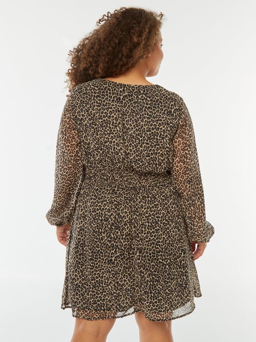 Vestido corto con cinturón drapeado - Kiabi