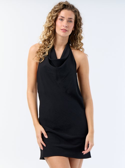 Vestido corto con cuello drapeado y tira al cuello - Kiabi Vestido corto con cuello drapeado y tira al cuello - Kiabi