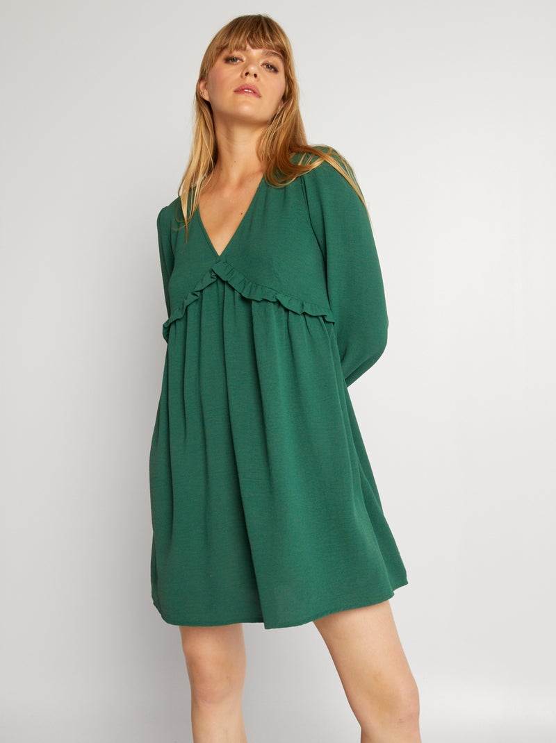 Vestido corto con volante texturizado Verde - Kiabi