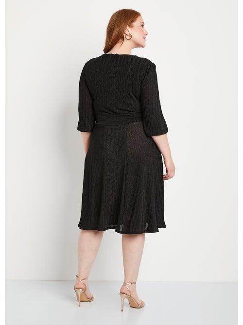 Vestido corto cruzado con lentejuelas - Afibel - Kiabi