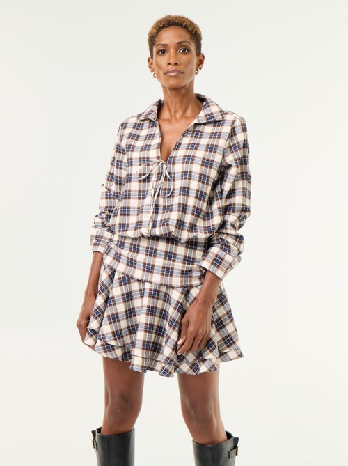 Vestido corto de cuadros con cuello camisero - Kiabi