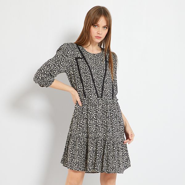 Vestido Corto Manga Corta Escalonado Negro Flores Mujer Corona - Compra  Ahora | Dafiti Chile