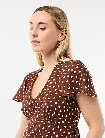 Vestido corto de mangas mariposa en algodón y lino