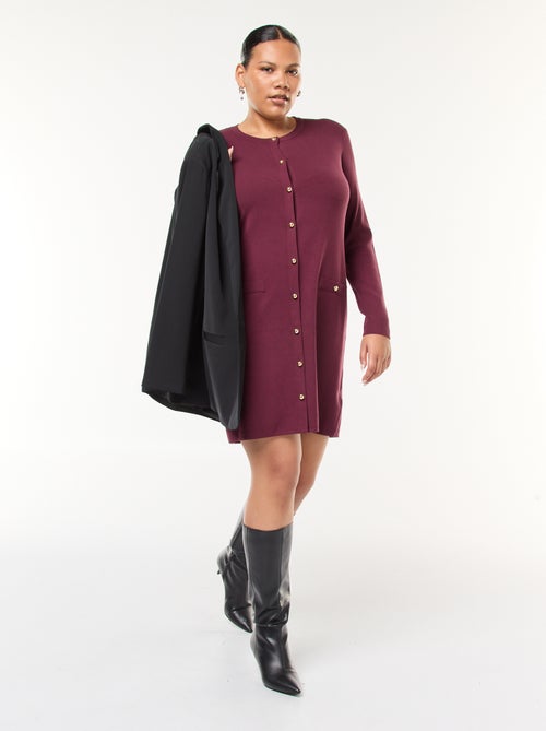 Vestido corto de punto fino con cuello en V y botones dorados - Kiabi