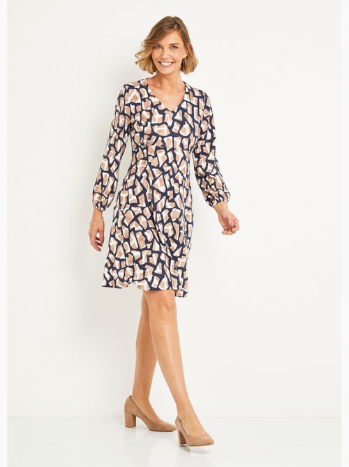 Vestido corto de punto gráfico con cuello en V - Afibel - Kiabi