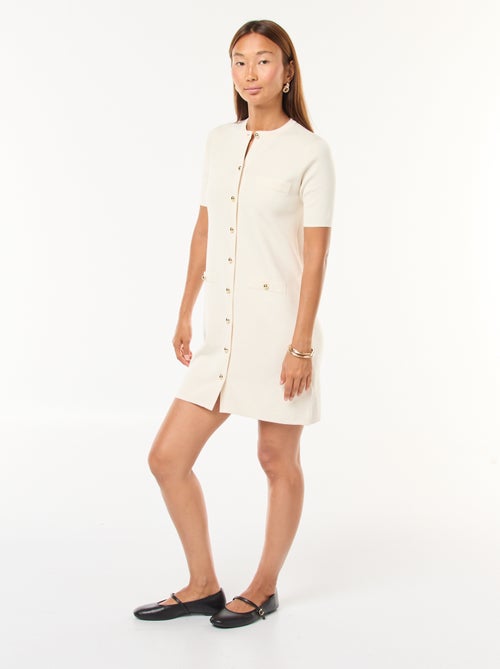 Vestido corto de punto grueso abotonado - Kiabi