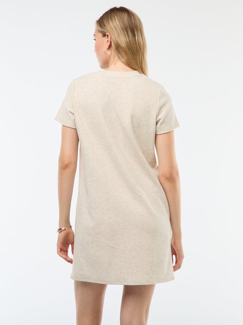 Vestido corto de punto suave acanalado - Kiabi Vestido corto de punto suave acanalado - Kiabi