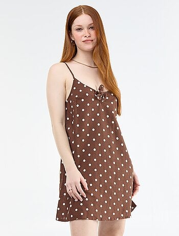 Vestido corto de tirantes finos ajustables