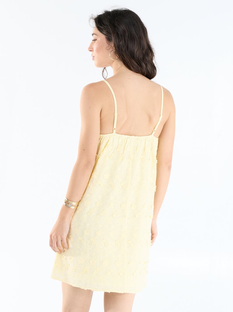Vestido corto de tirantes finos con bordados all-over Amarillo - Kiabi
