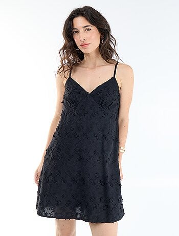 Vestido corto de tirantes finos con bordados all-over