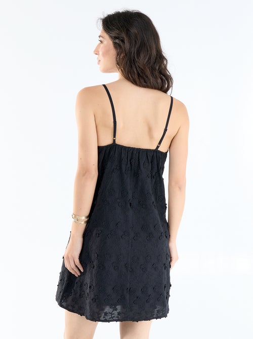 Vestido corto de tirantes finos con bordados all-over - Kiabi