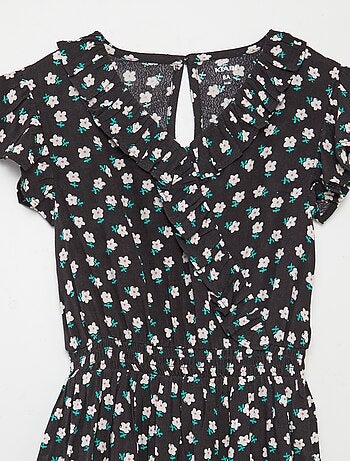 Vestido corto estampado con volantes