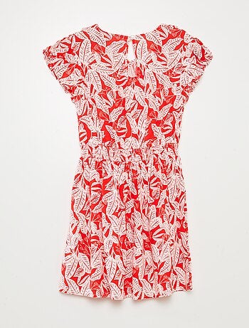 Vestido corto estampado con volantes