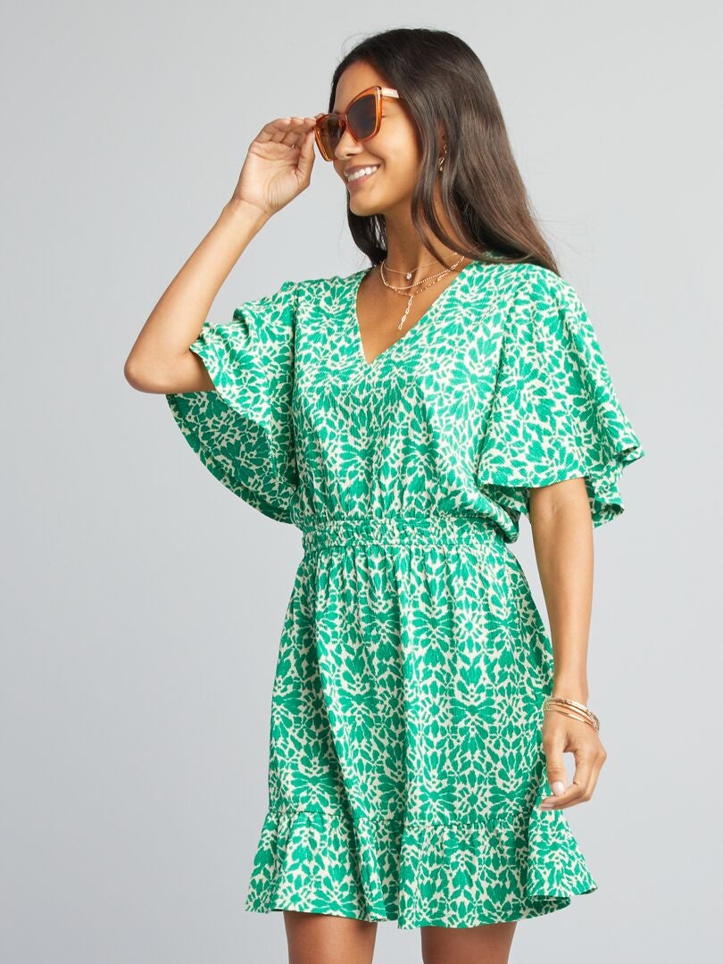 Vestido corto estampado con volantes VERDE - Kiabi