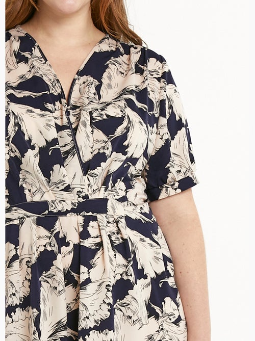 Vestido corto fluido cruzado con estampado gráfico - Afibel - Kiabi