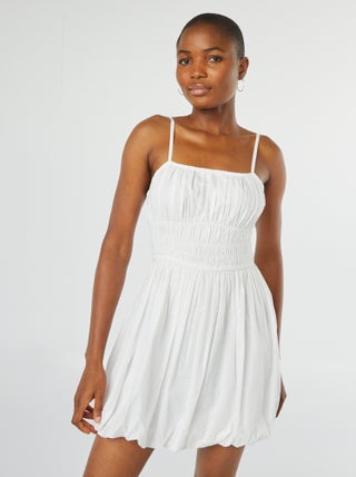 Vestido corto fruncido