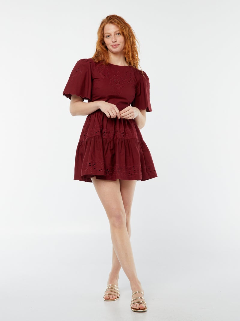 Vestido corto liso con bordado inglés ROJO - Kiabi