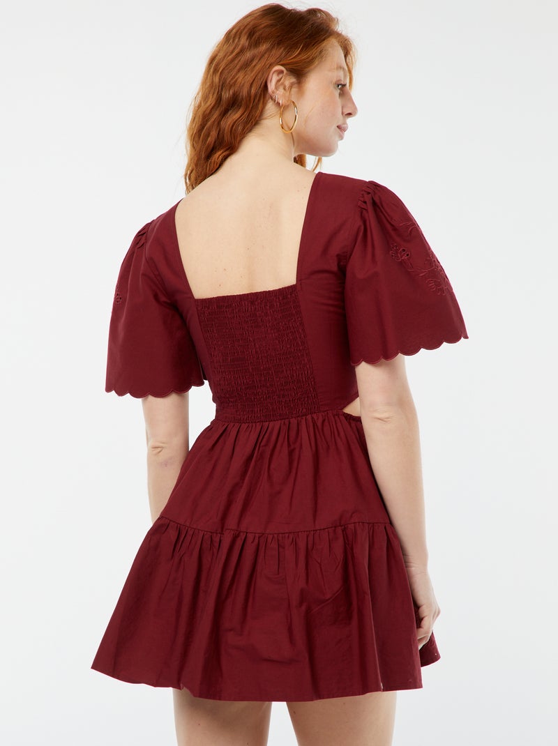 Vestido corto liso con bordado inglés ROJO - Kiabi