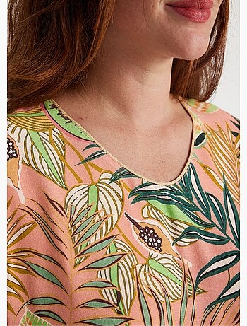 Vestido corto recto con estampado de hojas. - Afibel