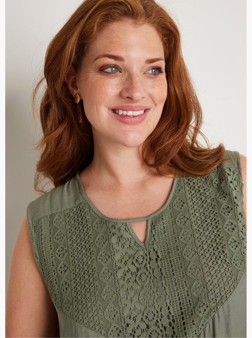 Vestido corto sin mangas con volantes - Afibel - Kiabi