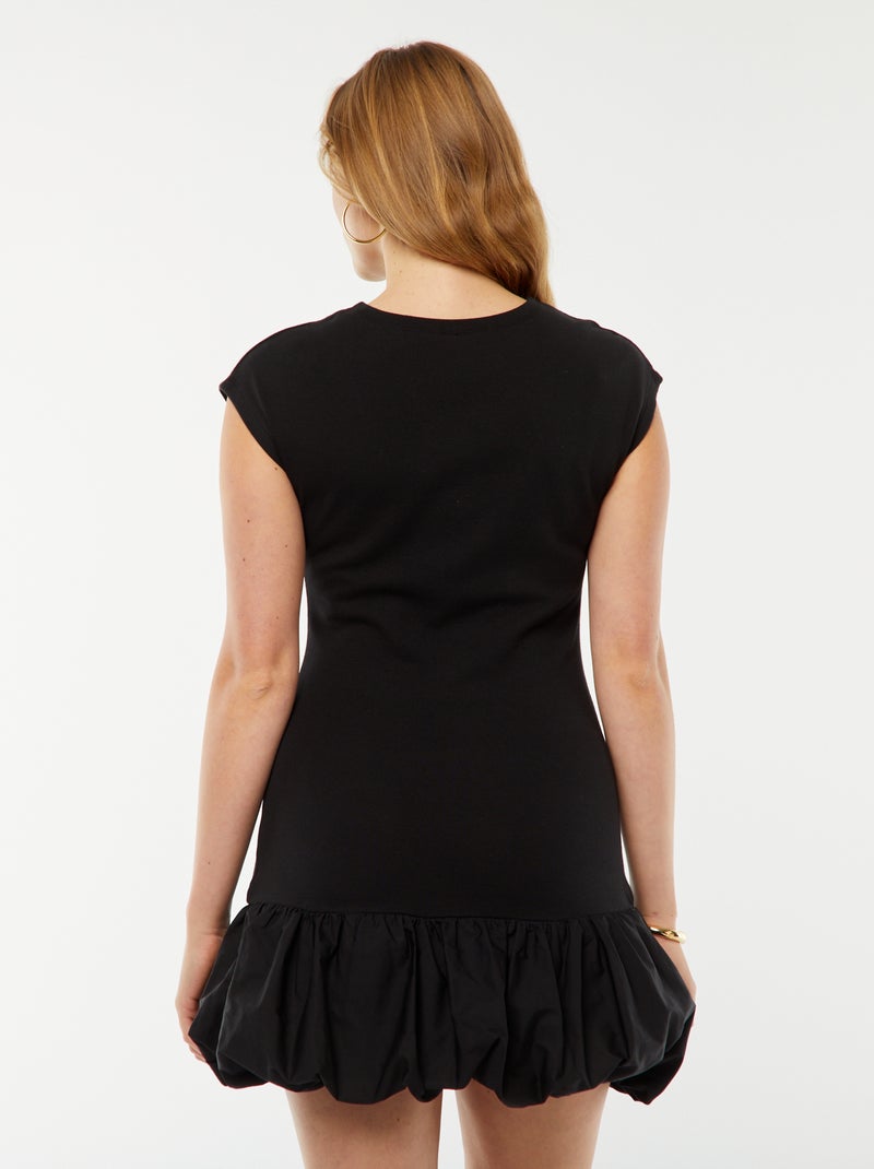 Vestido corto sin mangas con volantes negro - Kiabi