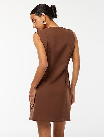 Vestido corto sin mangas