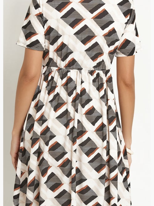 Vestido cruzado con estampado geométrico - Afibel - Kiabi