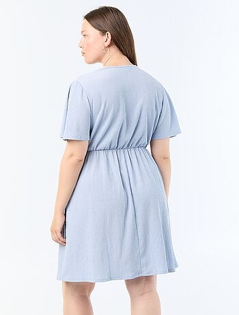 Vestido cruzado de punto gofrado