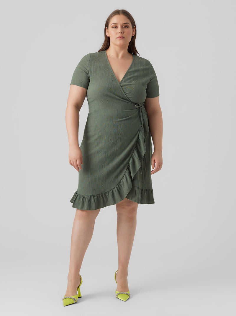 Vestido cruzado 'Véro Moda Curve' VERDE - Kiabi