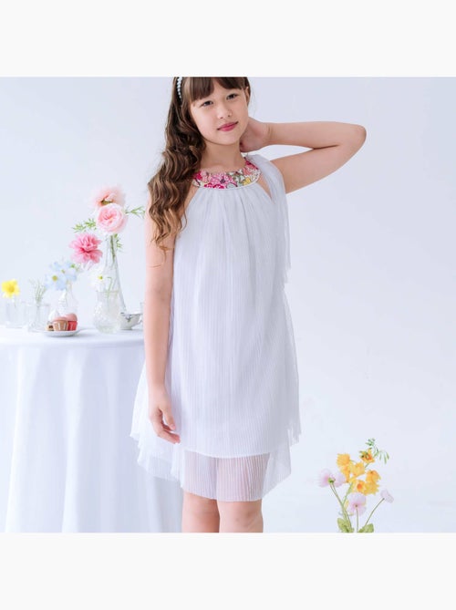 Vestido de ceremonia bohemio para niña | Blanco con flores rosas | ALIZEE - Kiabi