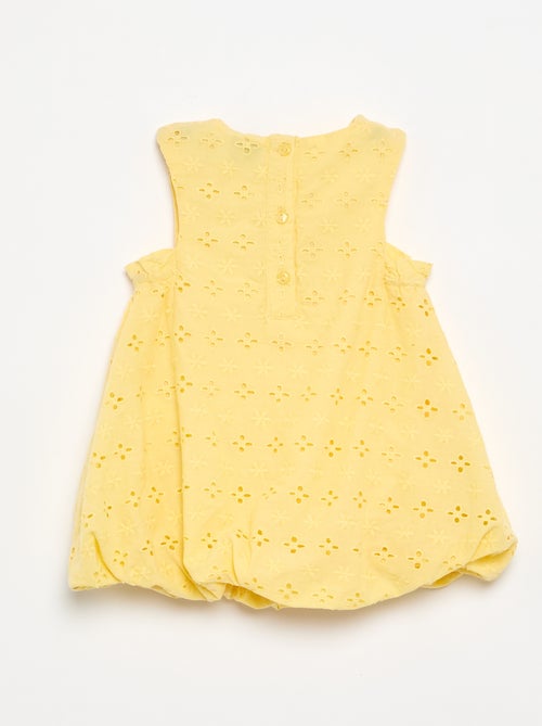 Vestido de corte globo con bordados ingleses - Kiabi