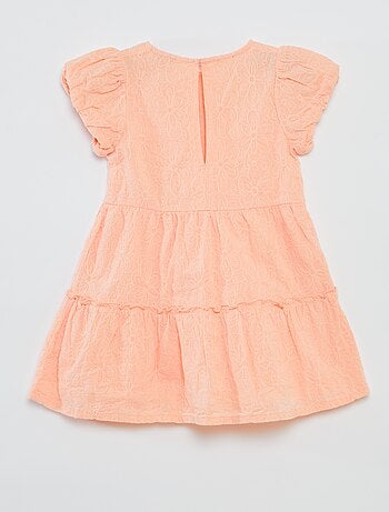 Vestido de fiesta con capas