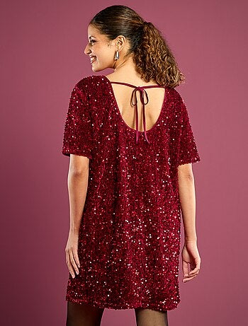Vestido de lentejuelas con espalda anudada