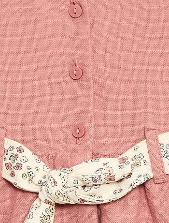 Vestido de lino mezclado con cinturón