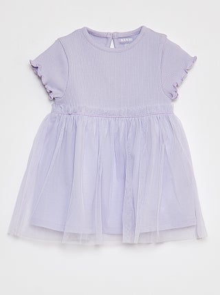 Vestido de manga corta con bajo de tul