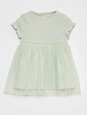 Vestido de manga corta con bajo de tul