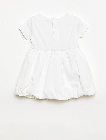 Vestido de manga corta con forma de globo