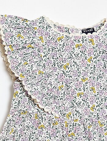 Vestido de manga corta con volantes