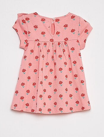 Vestido de manga corta con volantes