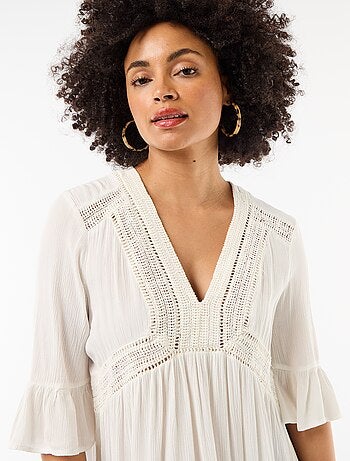 Vestido de playa de punto crepé y macramé